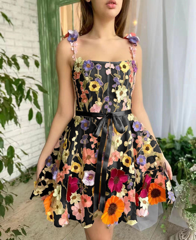 Elegantes Blumen-Stickerei Bodycon Sexy Kleid von Fudus