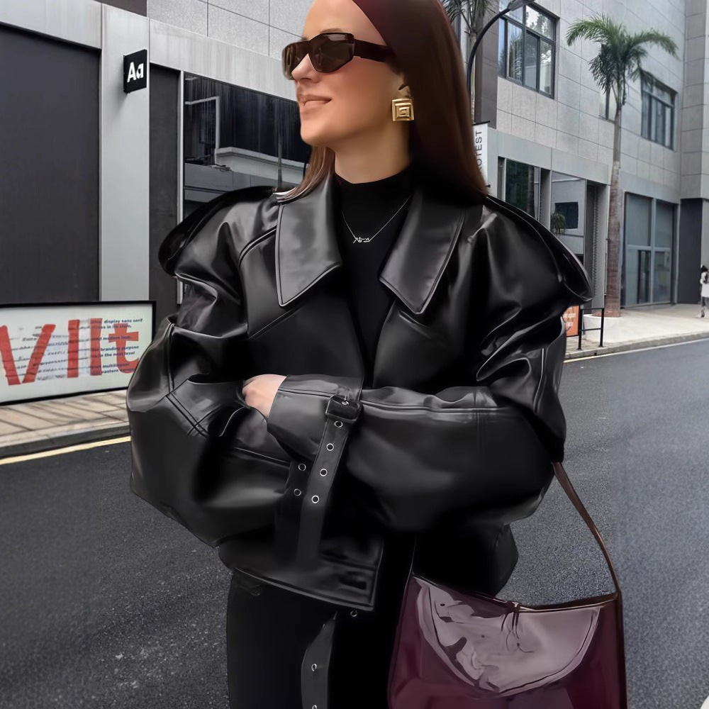 Damen oversized Kunstlederjacke mit statement-Manschetten Krohn-e