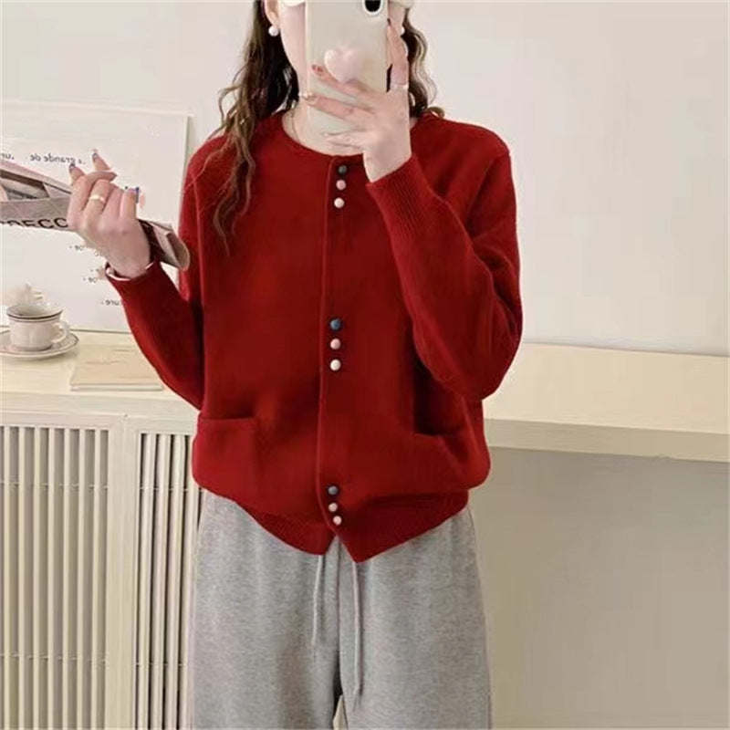 Damen gemütliche Strickjacke mit bunten Knöpfen und praktischen Taschen Krohn-e