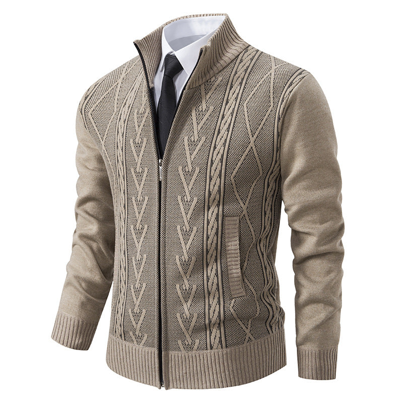 Herren Strickjacke mit modernem Zopfmuster und hochgeschlossenem Kragen Krohn-e