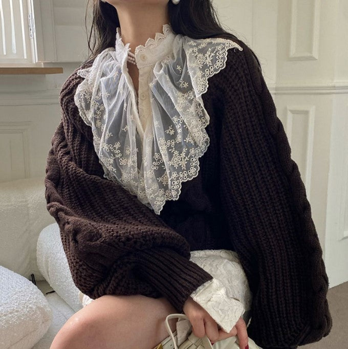 Damen Grobstrick-Pullover mit voluminösen Ärmeln und V-Ausschnitt Krohn-e