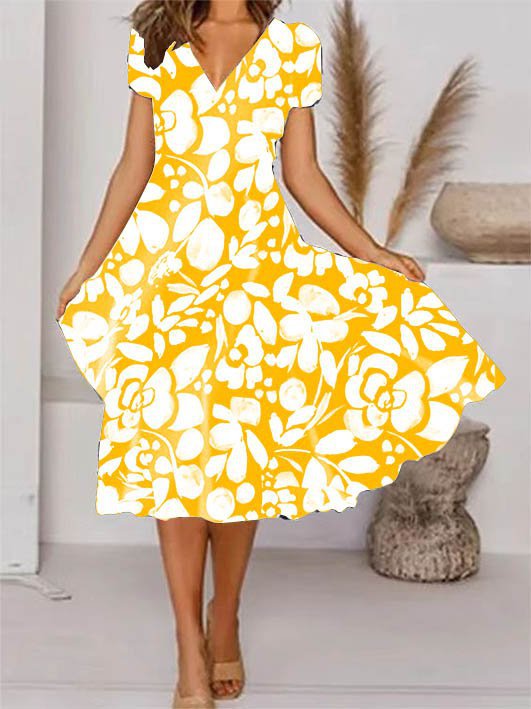 Kurzes Fudus Kleid mit Blumendruck und V-Ausschnitt