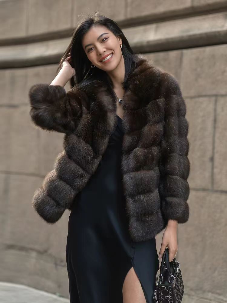 Damen Elegante Kurzjacke aus luxuriösem Kunstfell mit voluminösem Design Krohn-e