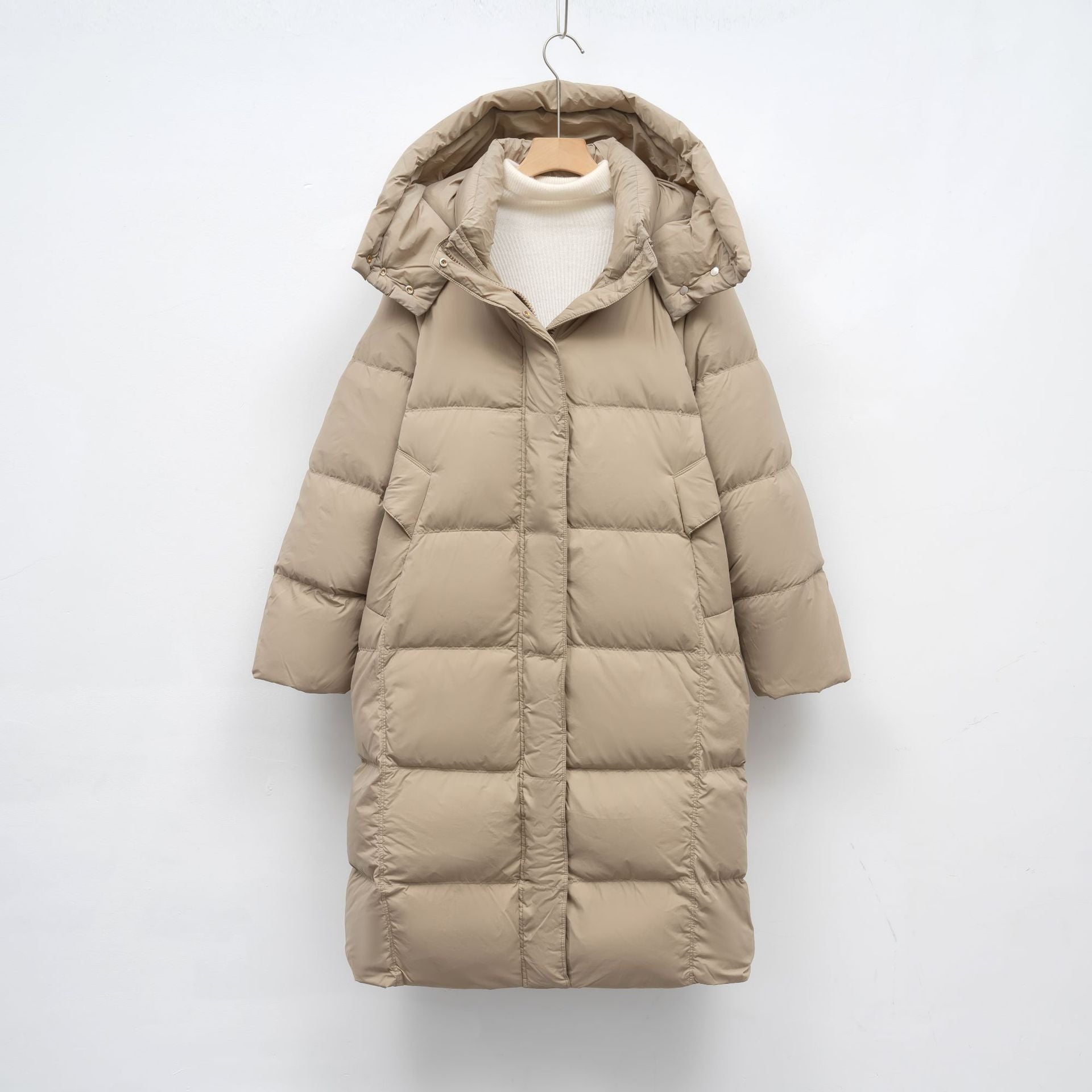 Damen Lange Daunenjacke mit verstellbarer Kapuze und luxuriösem Innenfutter Krohn-e