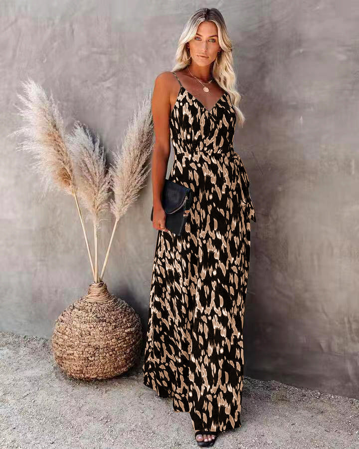 Neues Damen-Midikleid von Fudus mit Spaghettiträgern und Blumenmuster