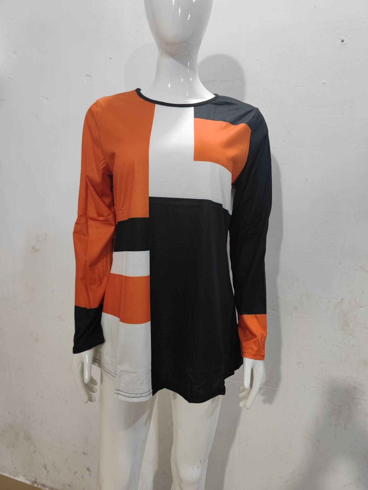 Fudus Modischer bedruckter Langarm-Pullover mit Rundhalsausschnitt