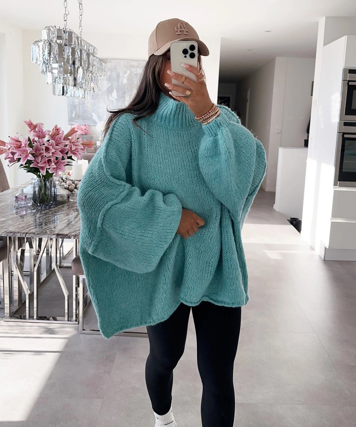 Damen lässiger Oversize Pullover mit hohen Ärmeln und unkonventionellem Schnitt Krohn-e
