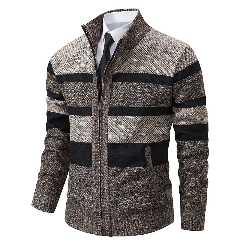 Herren Strickjacke mit Stehkragen und modernem Streifenmuster Krohn-e