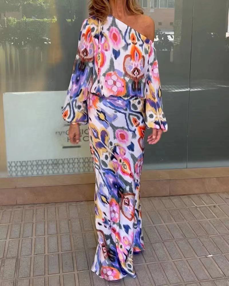 Damen Elegantes Maxikleid im grafischen Batikdesign mit Off-Shoulder-Ausschnitt und voluminösen Ärmeln Krohn-e