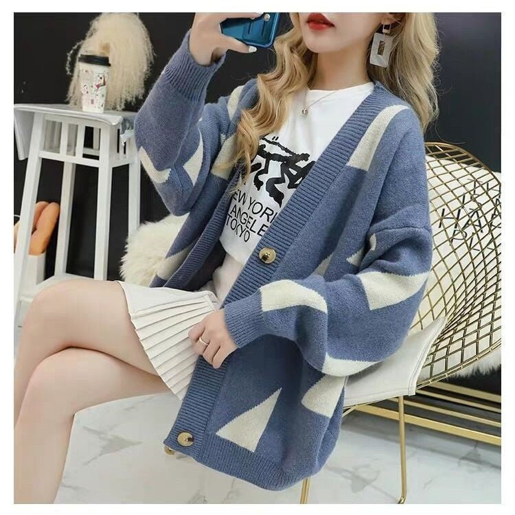 Damen lässige Strickjacke mit großflächigem Muster und praktischen Knopfdetails Krohn-e