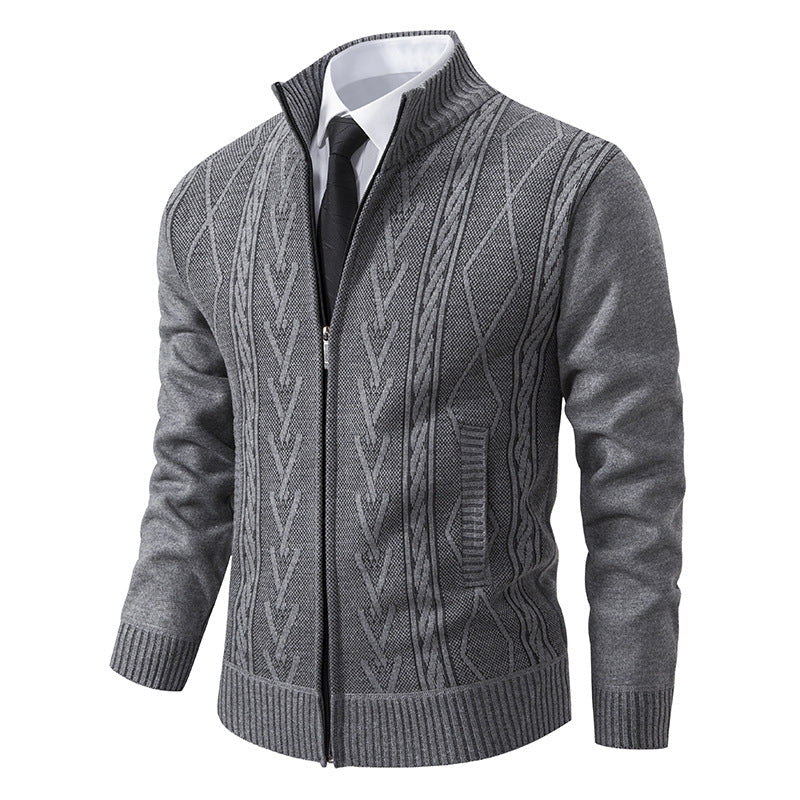 Herren Strickjacke mit modernem Zopfmuster und hochgeschlossenem Kragen Krohn-e