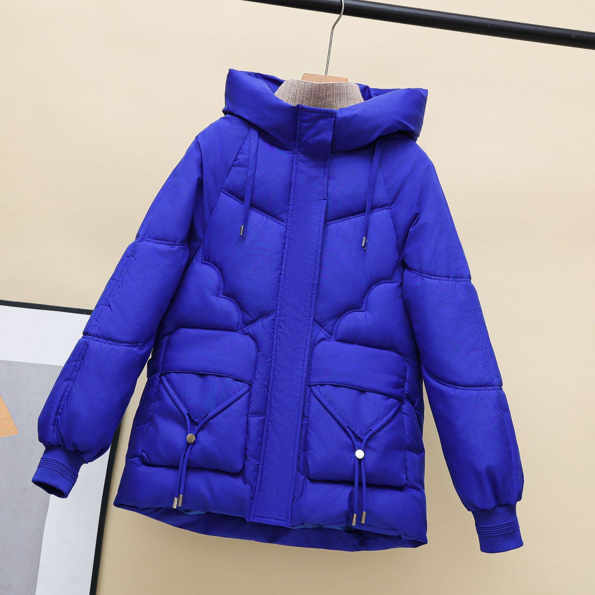 Damen gesteppte Winterjacke mit Kapuze und Herzdetails Krohn-e