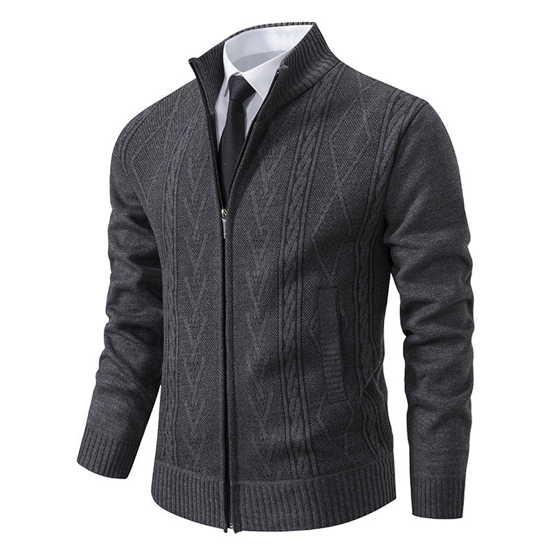 Herren Strickjacke mit modernem Zopfmuster und hochgeschlossenem Kragen Krohn-e