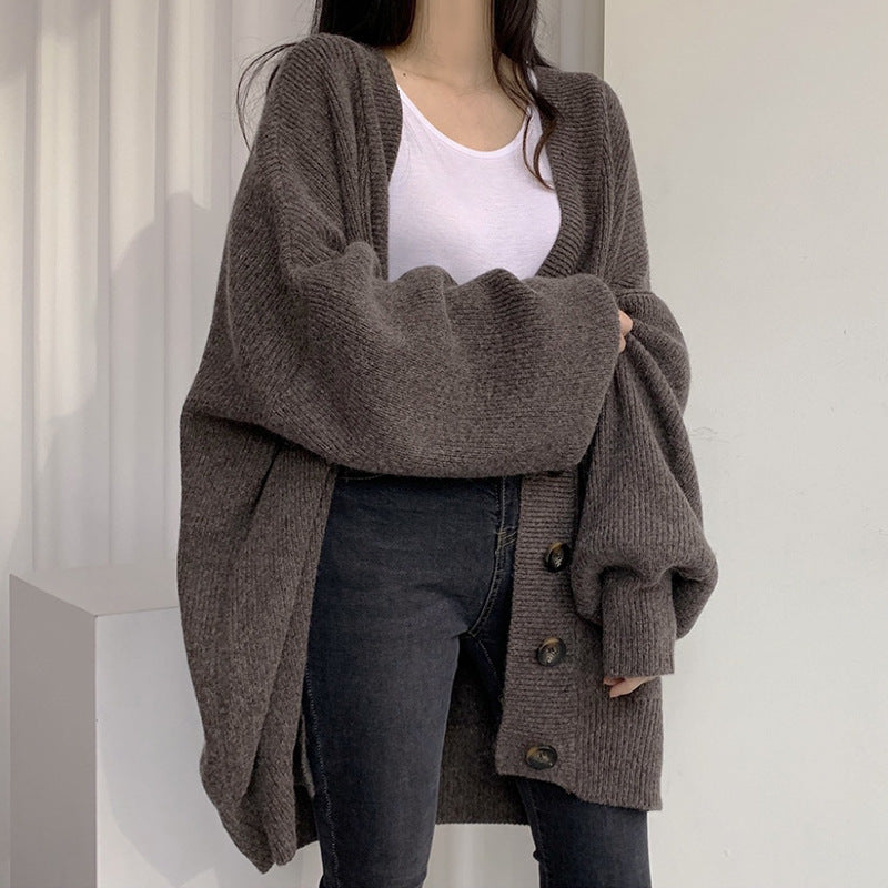 Damen Grobstrick Cardigan mit oversized Schnitt und dekorativen Knöpfen Krohn-e