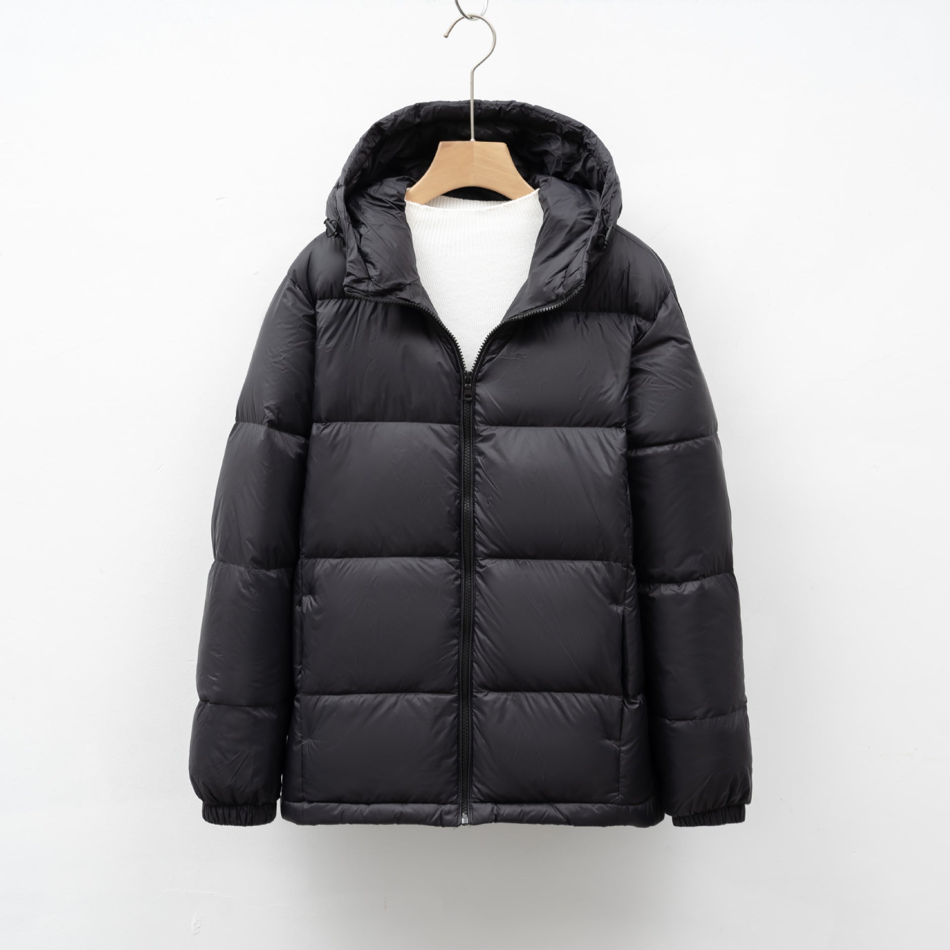 Damen leichte isolierte Winterjacke mit verstellbarer Kapuze Krohn-e