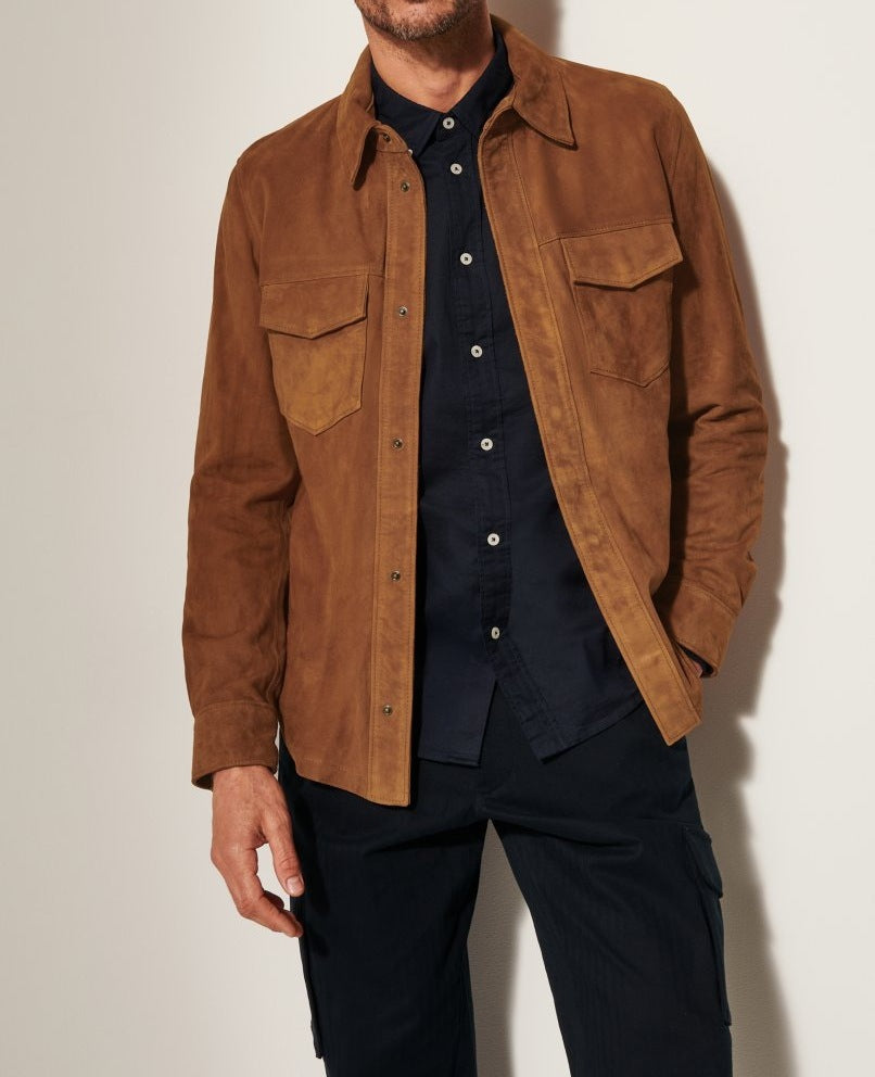 Herren Suede Jacke mit zwei aufgesetzten Taschen und modernem Schnitt Krohn-e