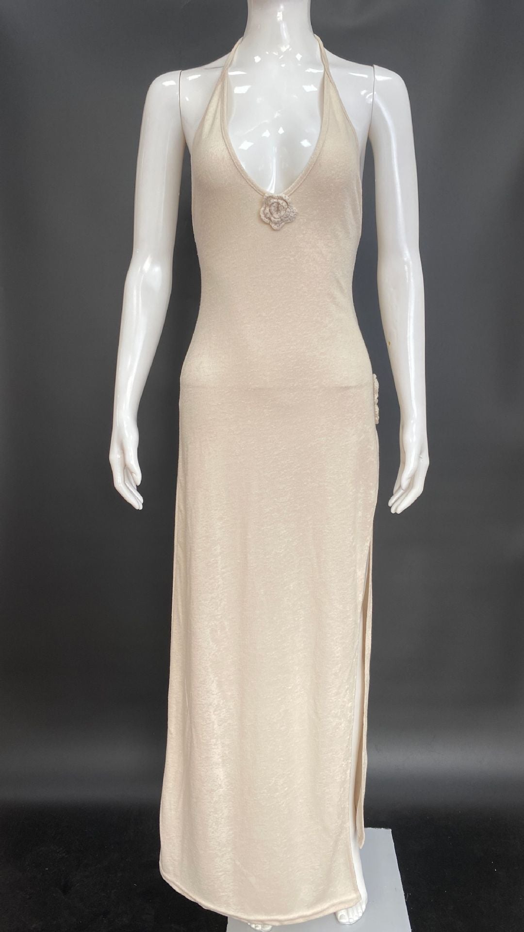 Fudus Elegantes Trägerkleid mit schönem Rücken aus Strick