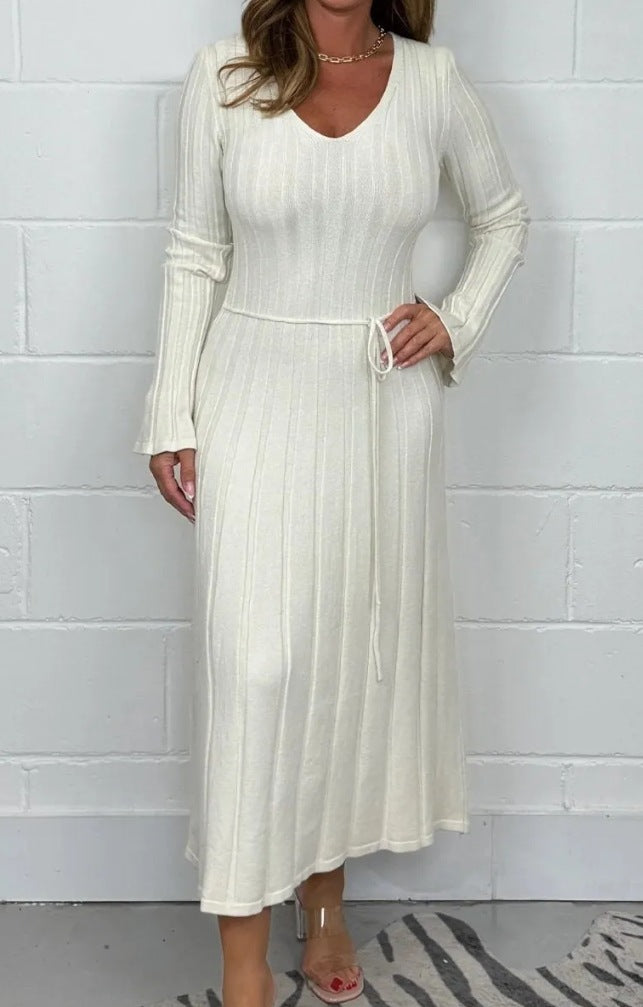Damen Strickmaxikleid mit V-Ausschnitt und Taillenkordel Krohn-e
