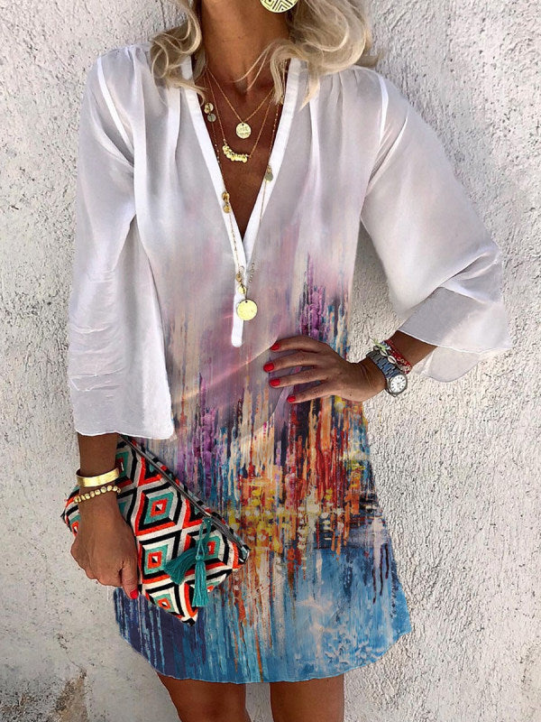 Fudus: Elegantes V-Ausschnitt-Druckkleid mit Dreiviertelärmeln