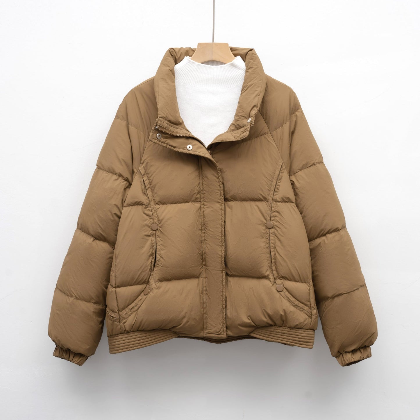 Damen Voluminöse Steppjacke mit modernem Kragen und praktischen Taschen Krohn-e