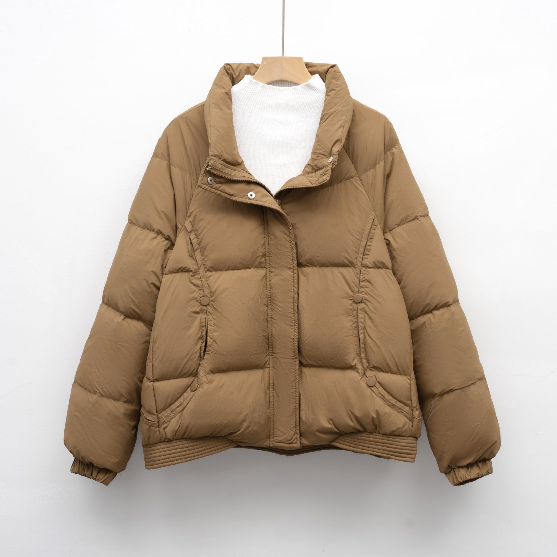 Damen Voluminöse Steppjacke mit modernem Kragen und praktischen Taschen Krohn-e