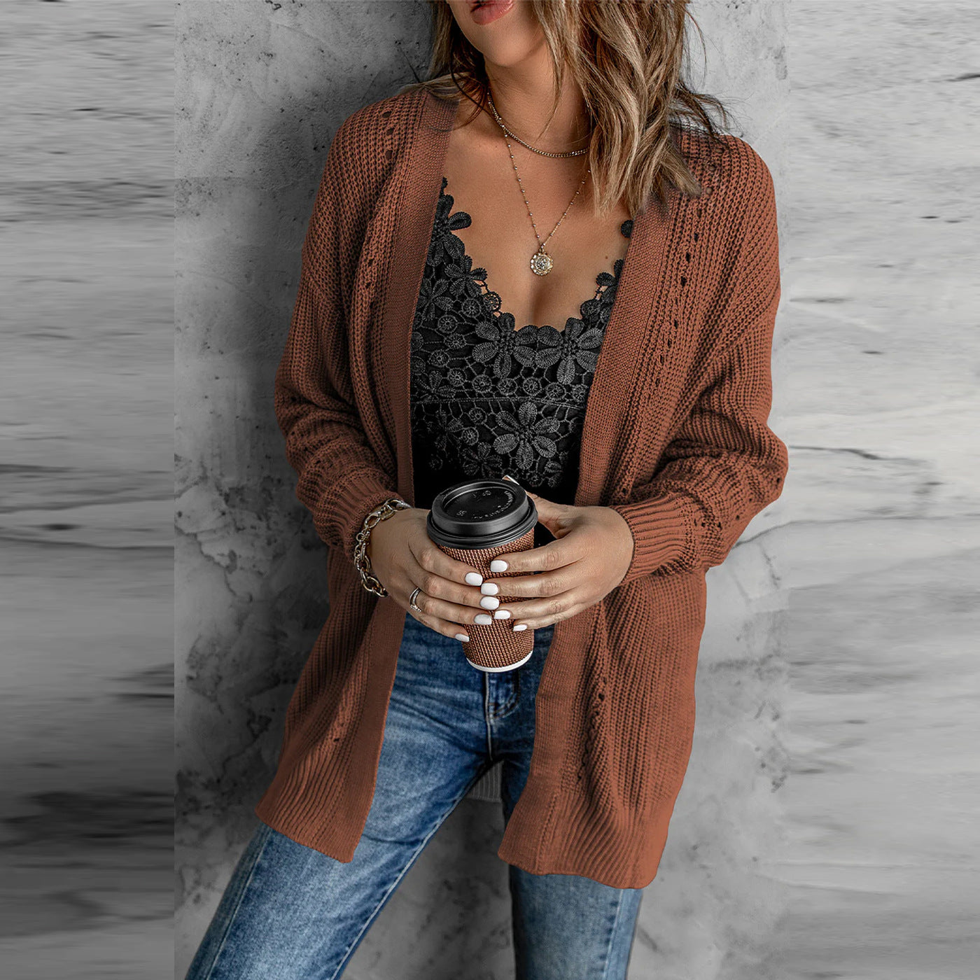 Damen offene Strickjacke mit leichter Lochstruktur und komfortabler Passform Krohn-e