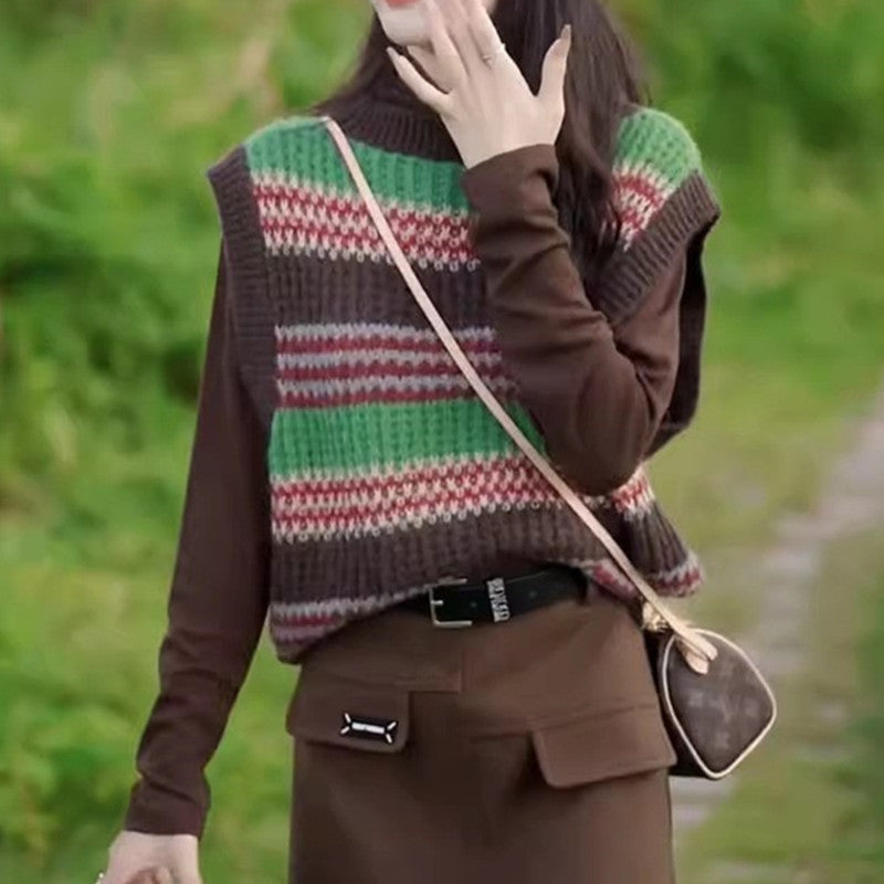 Damen lässiger Strickoversize-Pullover mit buntem Streifenmuster und ärmellosem Design Krohn-e - Krohn-e