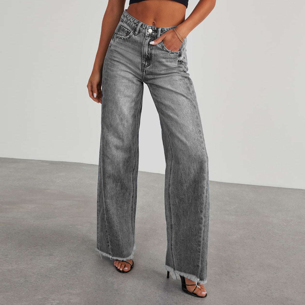 Damen Weit geschnittene Jeans mit trendigem fransigem Saum Krohn-e