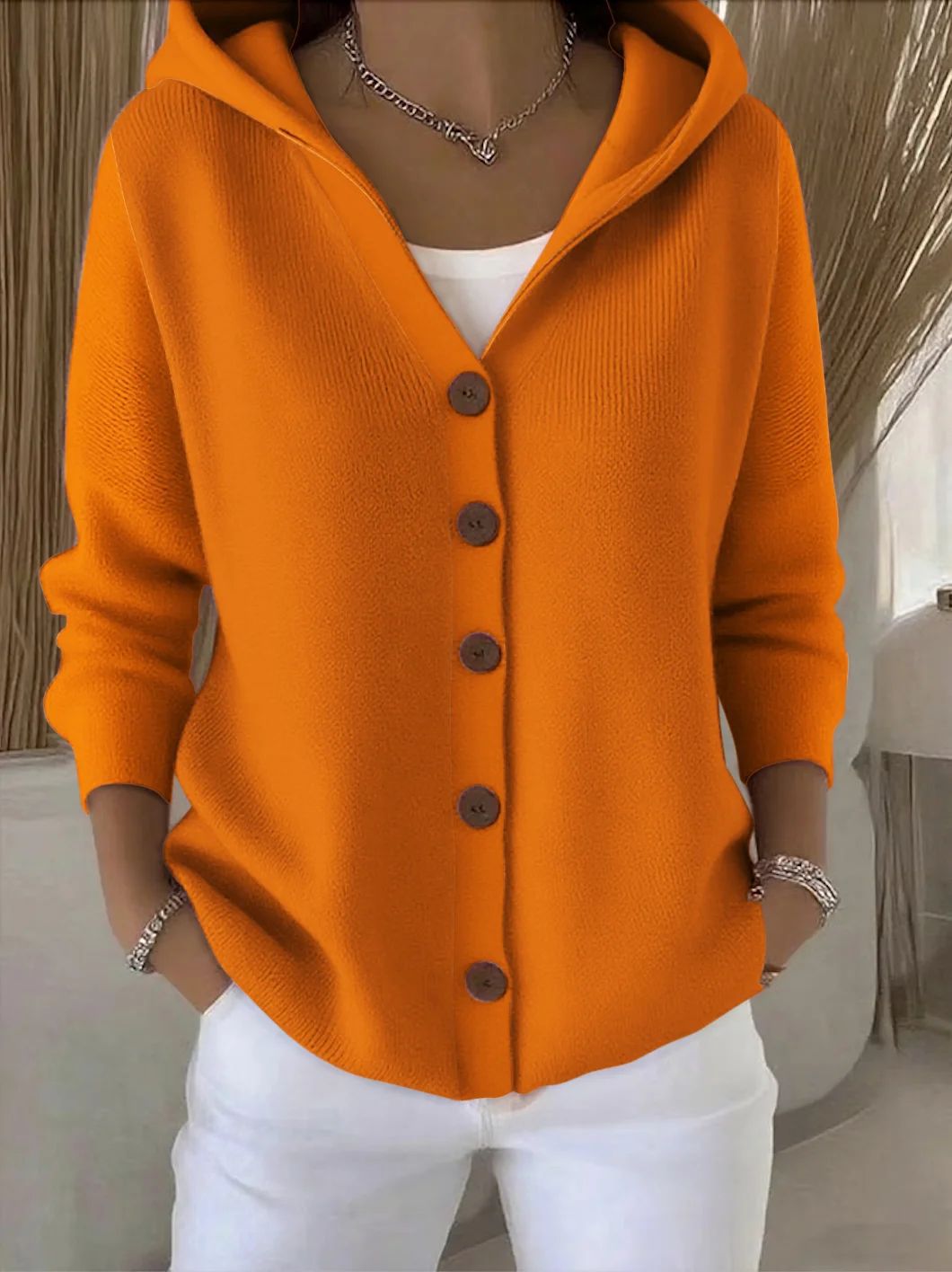 Damen Kapuzenstrickjacke mit praktischen Knopfdetails und lässigem Schnitt Krohn-e