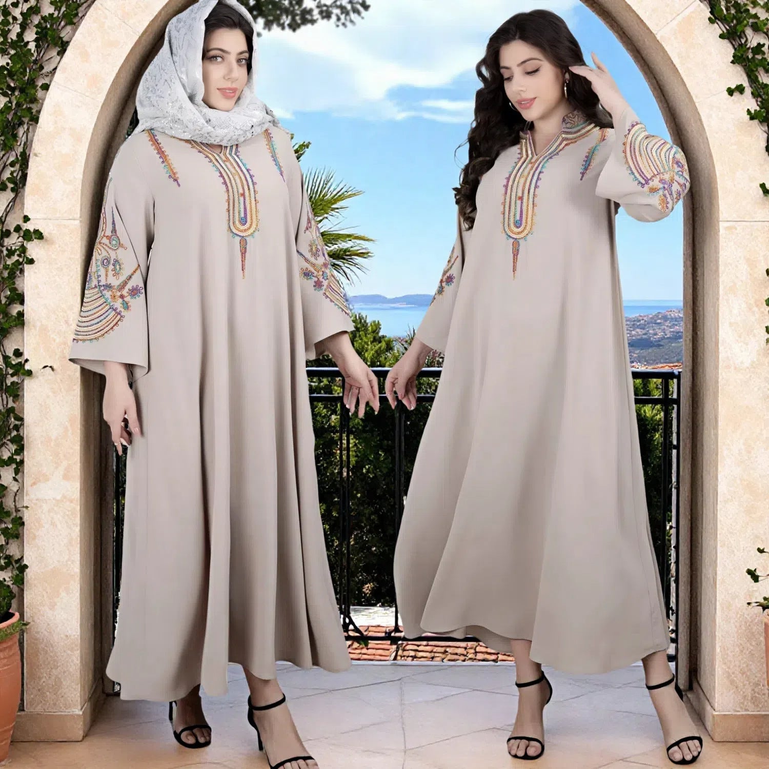 Damen Elegantes Langkleid mit traditionellem Muster und bestickten Ärmeln Krohn-e