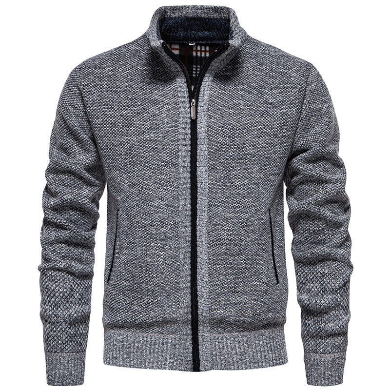 Herren stylischer Strickjacke mit hohem Kragen und praktischen Taschen Krohn-e