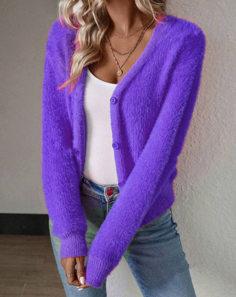 Damen Flauschiger V-Ausschnitt Cardigan mit Knopfdetail Krohn-e