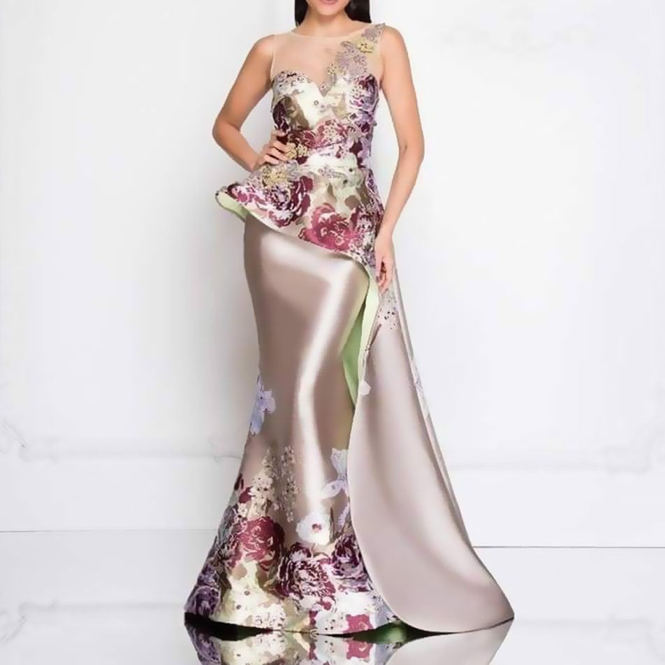 Elegantes Kleid von Fudus mit stilvollem Charakter
