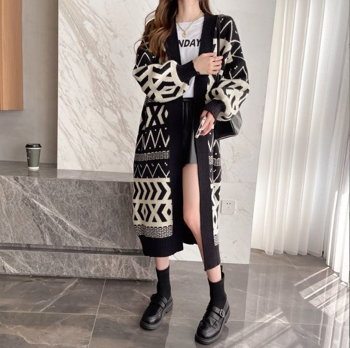 Damen Strickcardigan mit geometrischem Muster und knöpfbarem Design Krohn-e