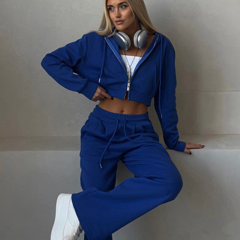 Kurzer Hoodie-Cardigan mit Kordelzughose von Fudus