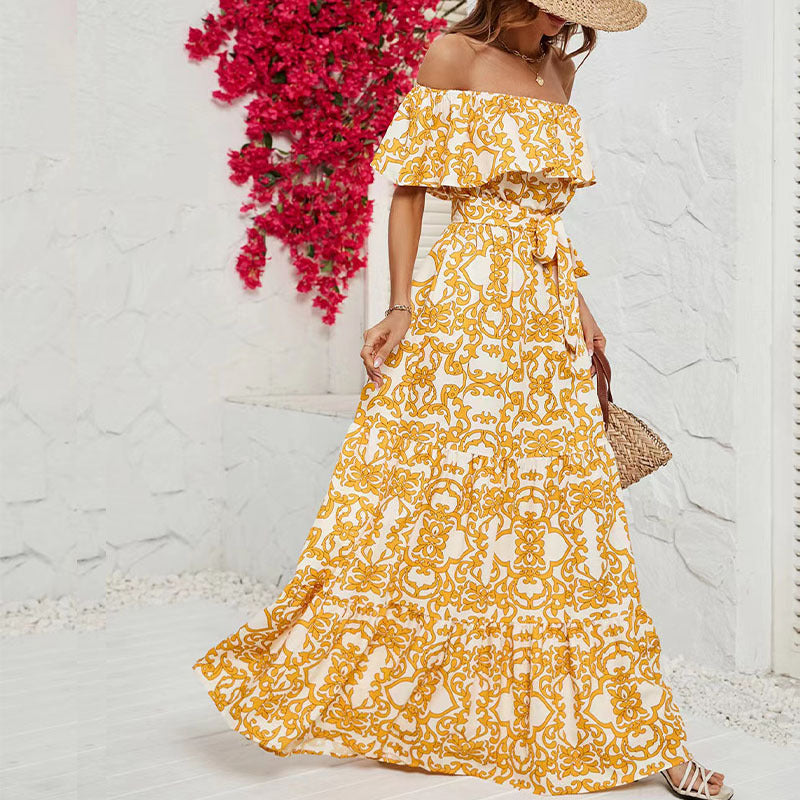 Elegantes Off-Shoulder Maxikleid mit Druck und Rüschensaum von Fudus