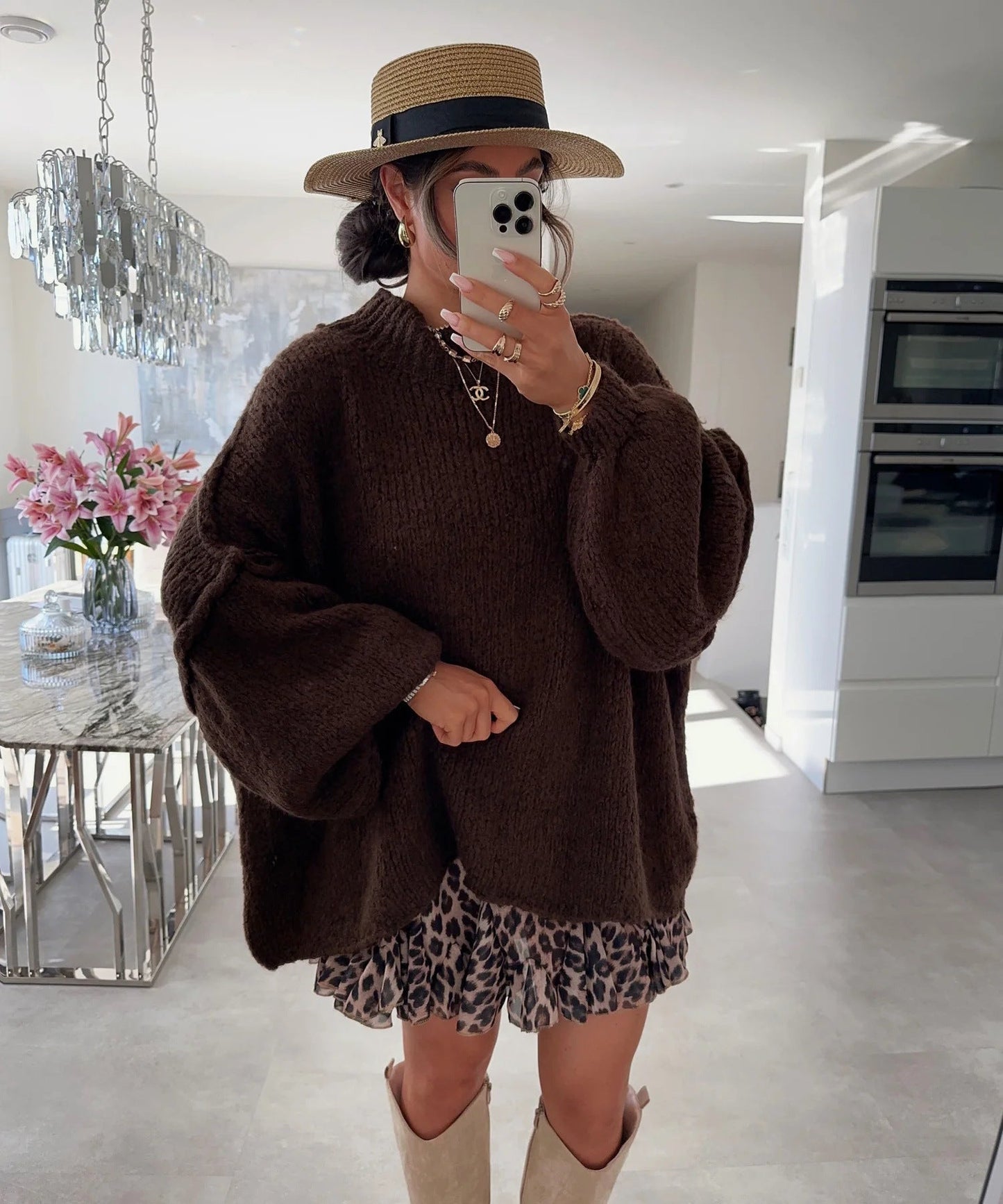 Damen lässiger Oversize Pullover mit hohen Ärmeln und unkonventionellem Schnitt Krohn-e