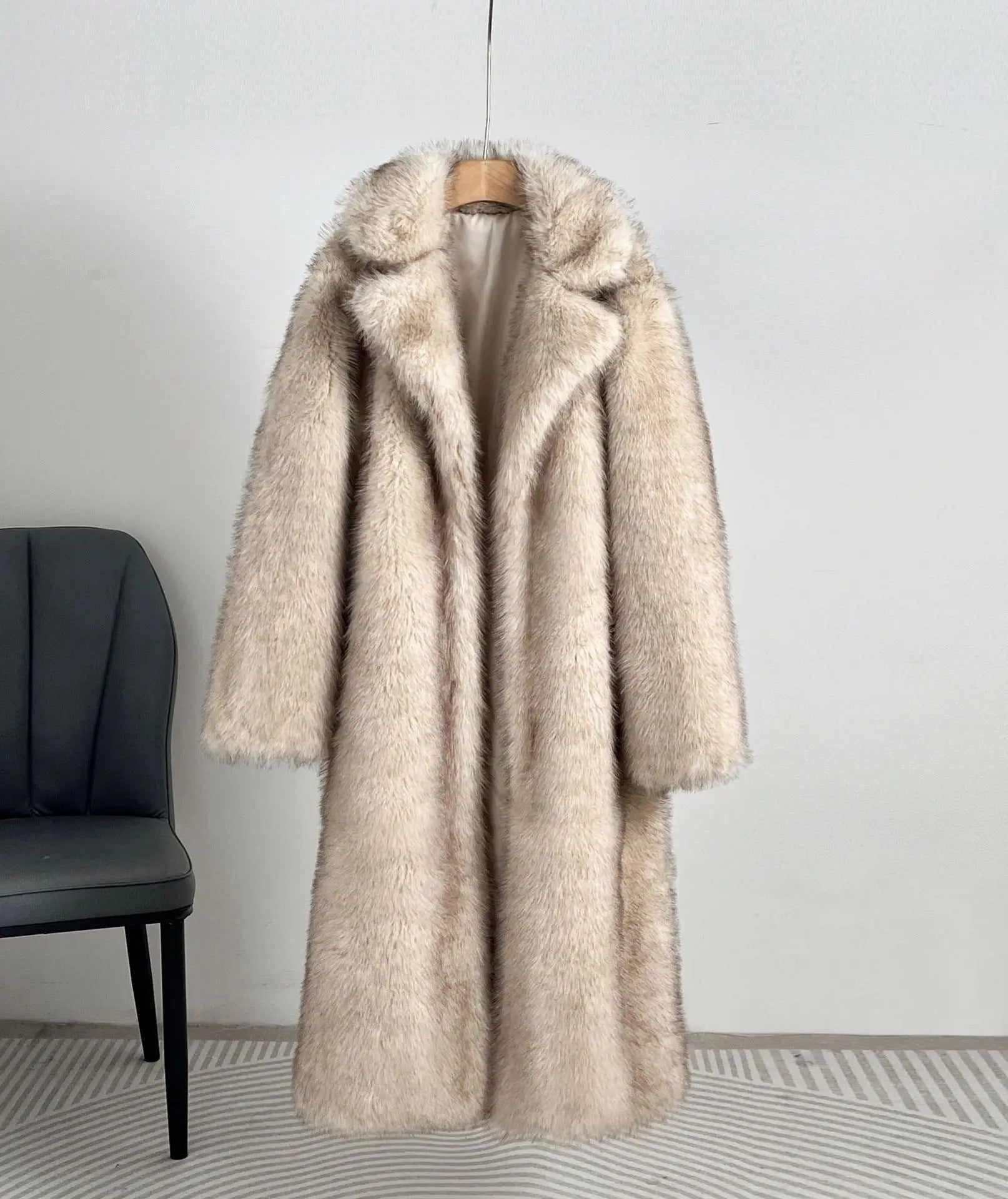 Damen Eleganter Pelzmantel mit großen Taschen Krohn-e