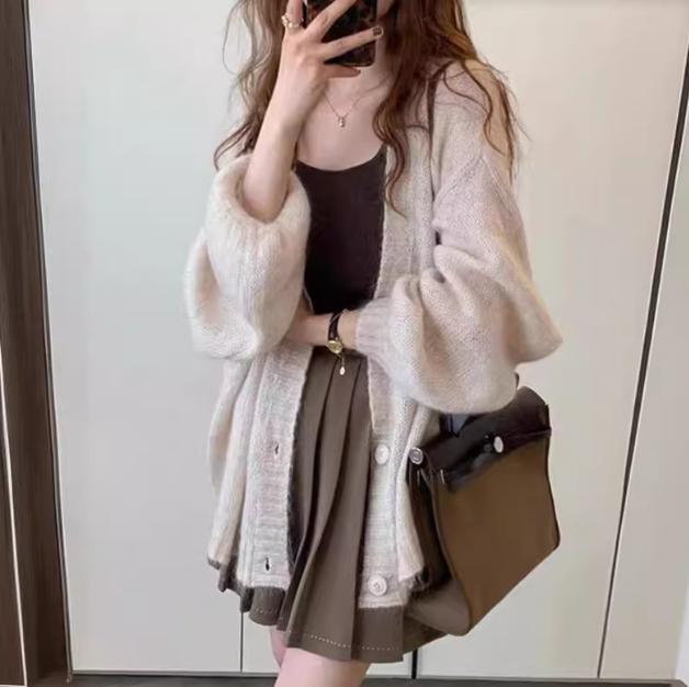 Damen Modische Strickjacke mit weiten Ärmeln und eleganten Details Krohn-e