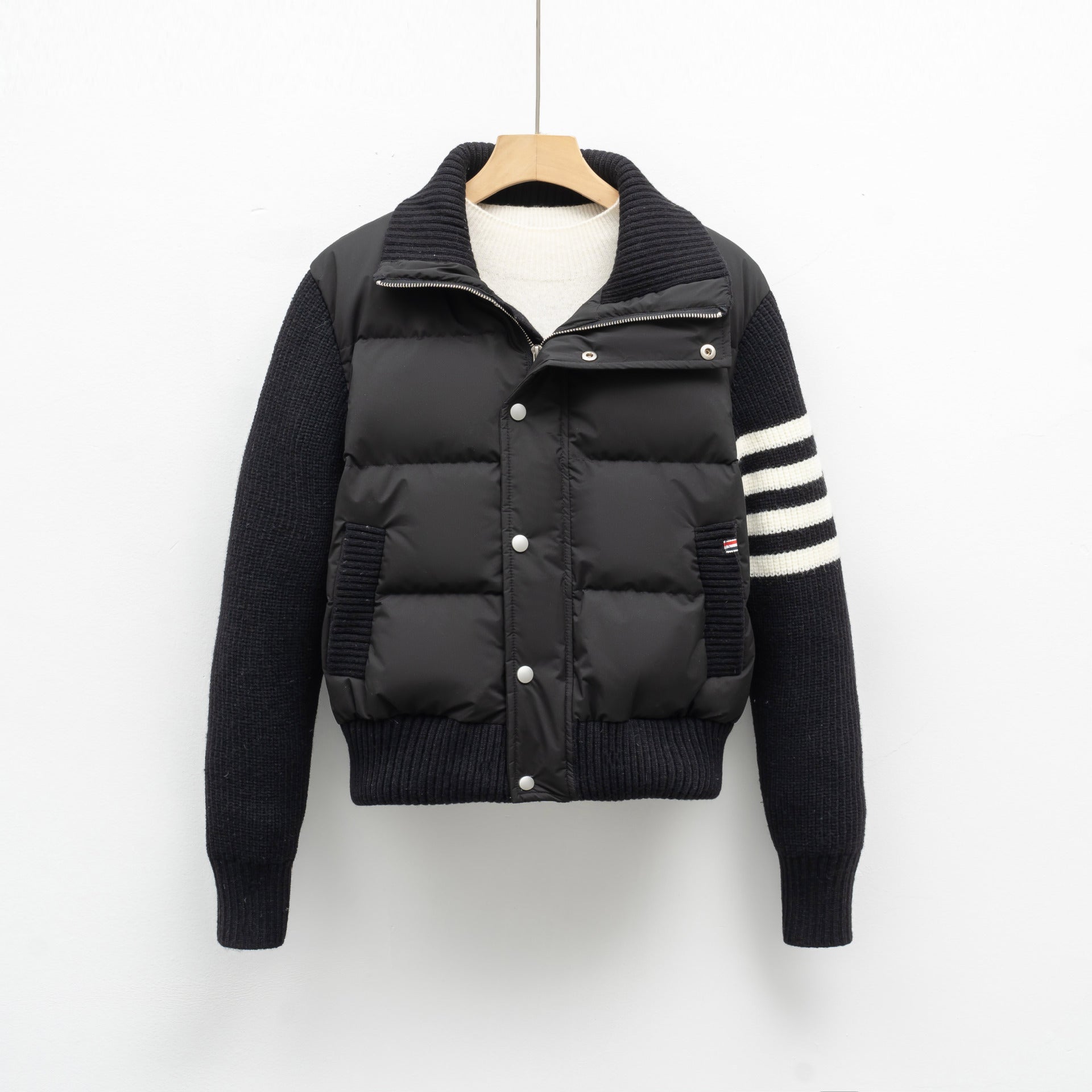 Damen modische Steppjacke mit Strickärmel und hohem Kragen Krohn-e