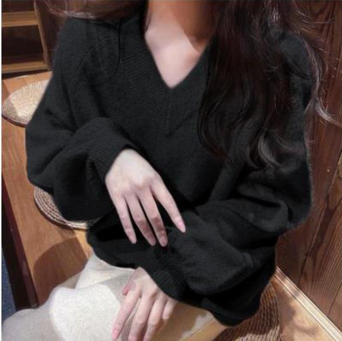 Damen Grobstrickpullover mit tiefem V-Ausschnitt und voluminösen Ärmeln Krohn-e