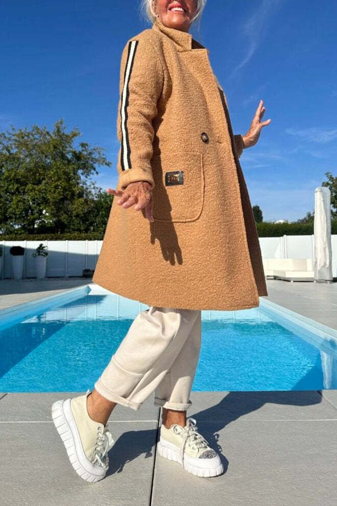 Damen eleganter Teddy-Mantel mit zwei Taschen und sportlichen Streifen Krohn-e