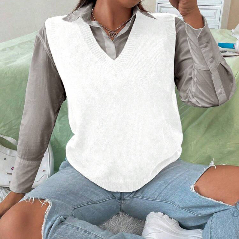 Damen Strickweste mit V-Ausschnitt und feinem Rippstrickmuster Krohn-e