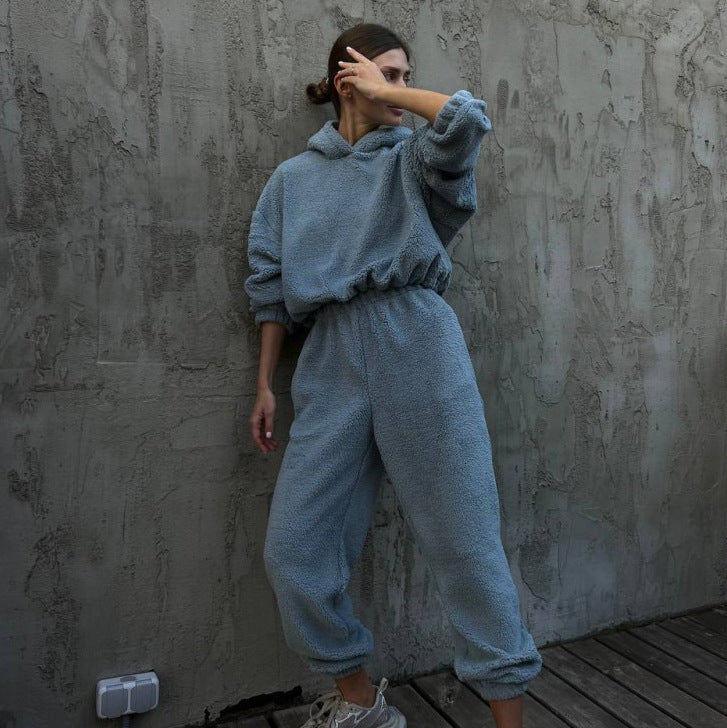 Damen gemütlicher Fleece-Jumpsuit mit elastischem Bund und Kapuze Krohn-e