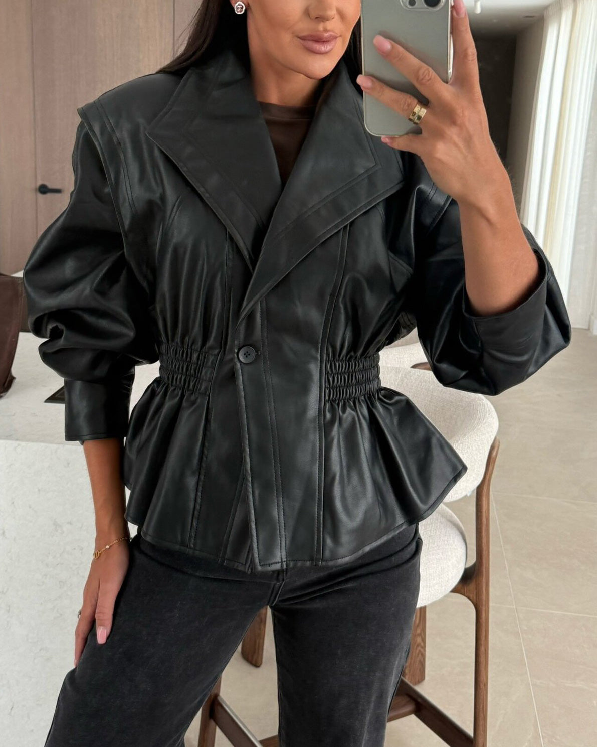 Krohn-e | Revers Taille Cropped Pu-Jacke