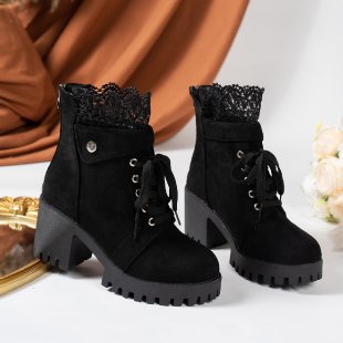 Damen Hochformat Stiefeletten mit eleganter Spitze und rutschfester Sohle Krohn-e