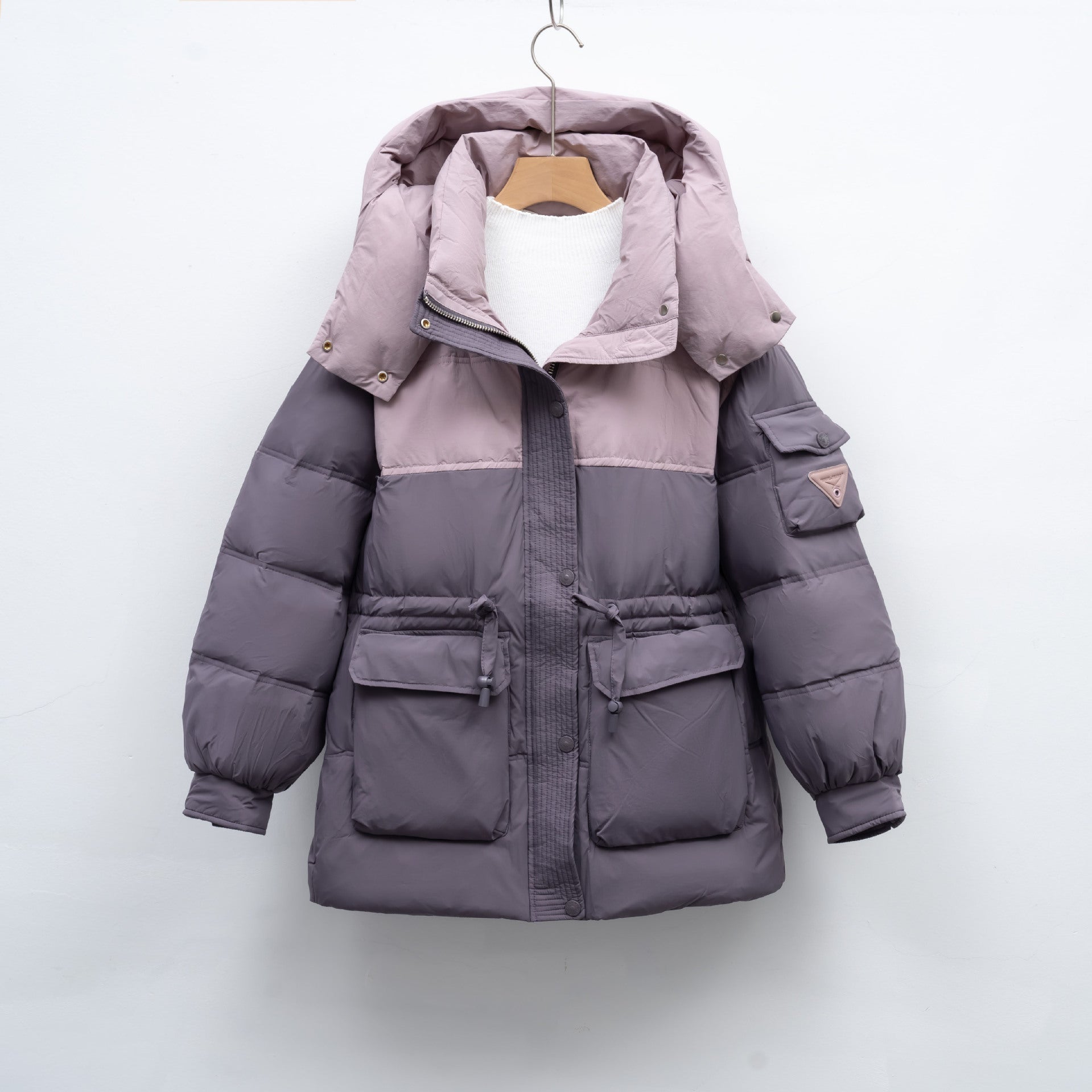 Damen modische Winterjacke mit funktionalen Taschen und großzügiger Kapuze Krohn-e