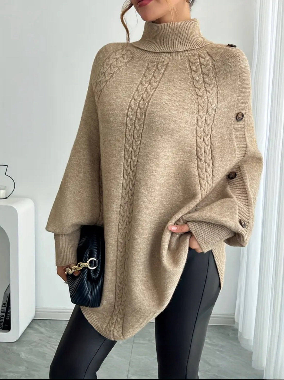 Damen Eleganter Strickponcho mit Rollkragen und Zopfmuster Krohn-e