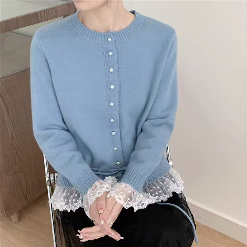 Damen Strickjacke mit Rüschensaum und Perlenknöpfen Krohn-e