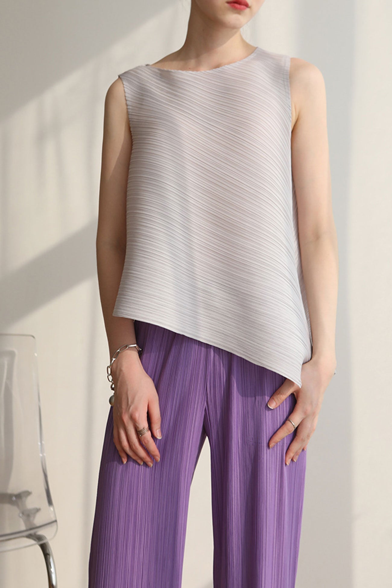 Fudus ärmelloses Rundhals-Top